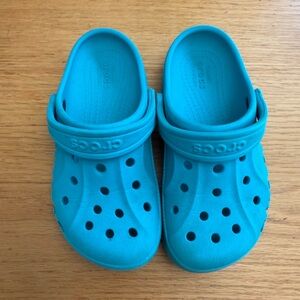 CROCS Blue Sandals with Ventilation and Pivoting Heel Strap